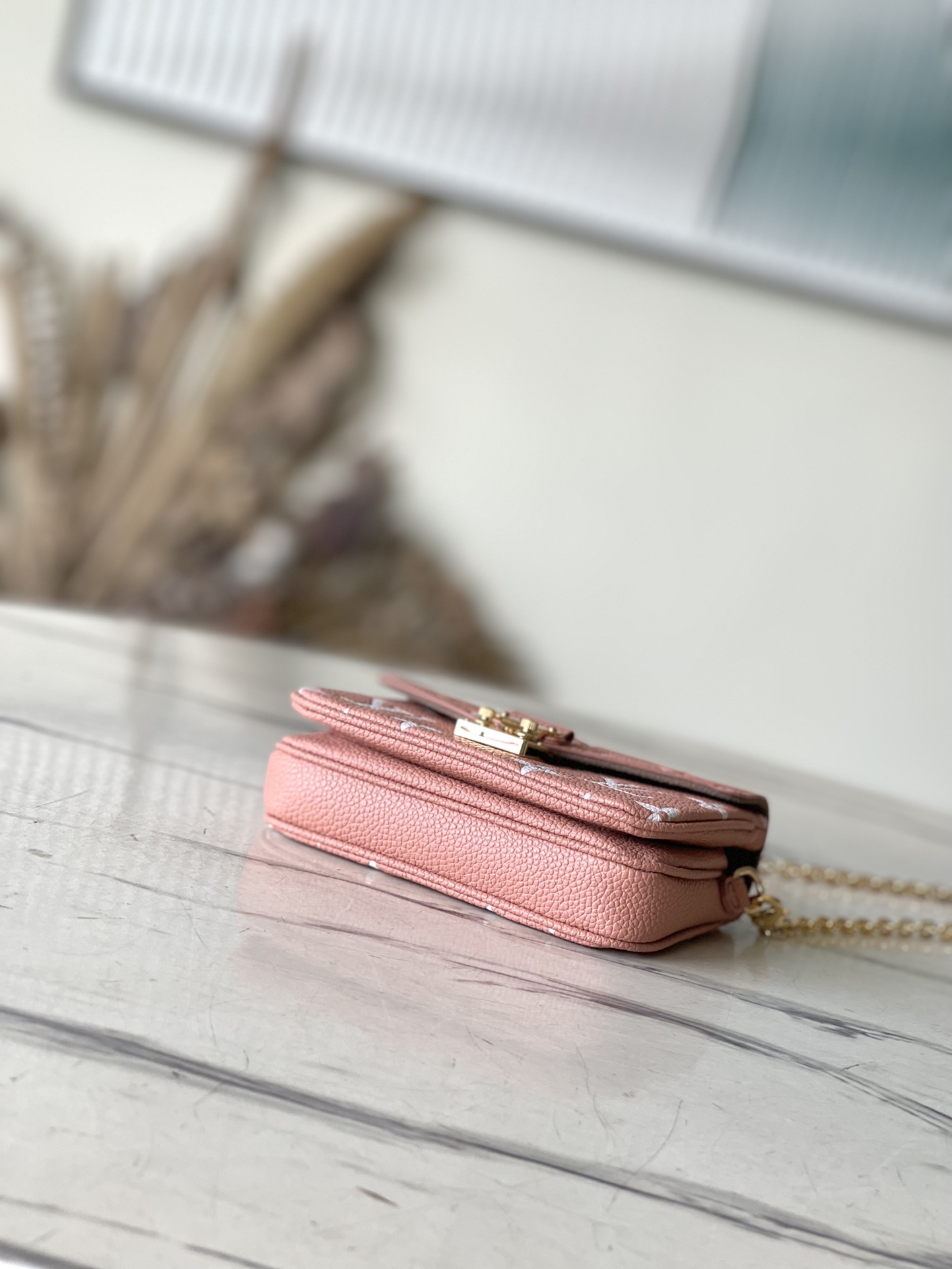 𝐋𝐎𝐔𝐈𝐒 𝐕𝐔𝐈𝐓𝐓𝐎𝐍   M81267