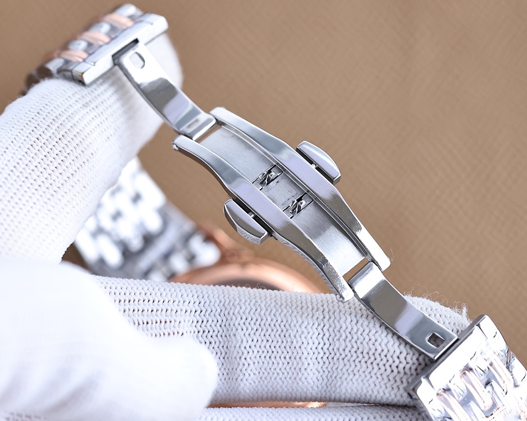 Jaeger-LeCoultre Fine Men's Watches