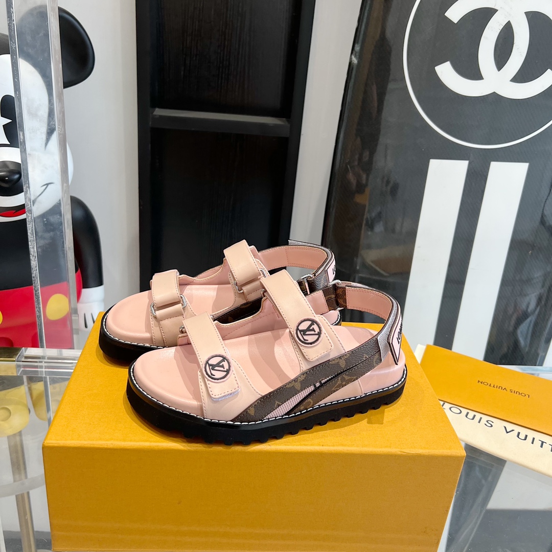 Louis Vuitton 2023 spring and summer beach sandals