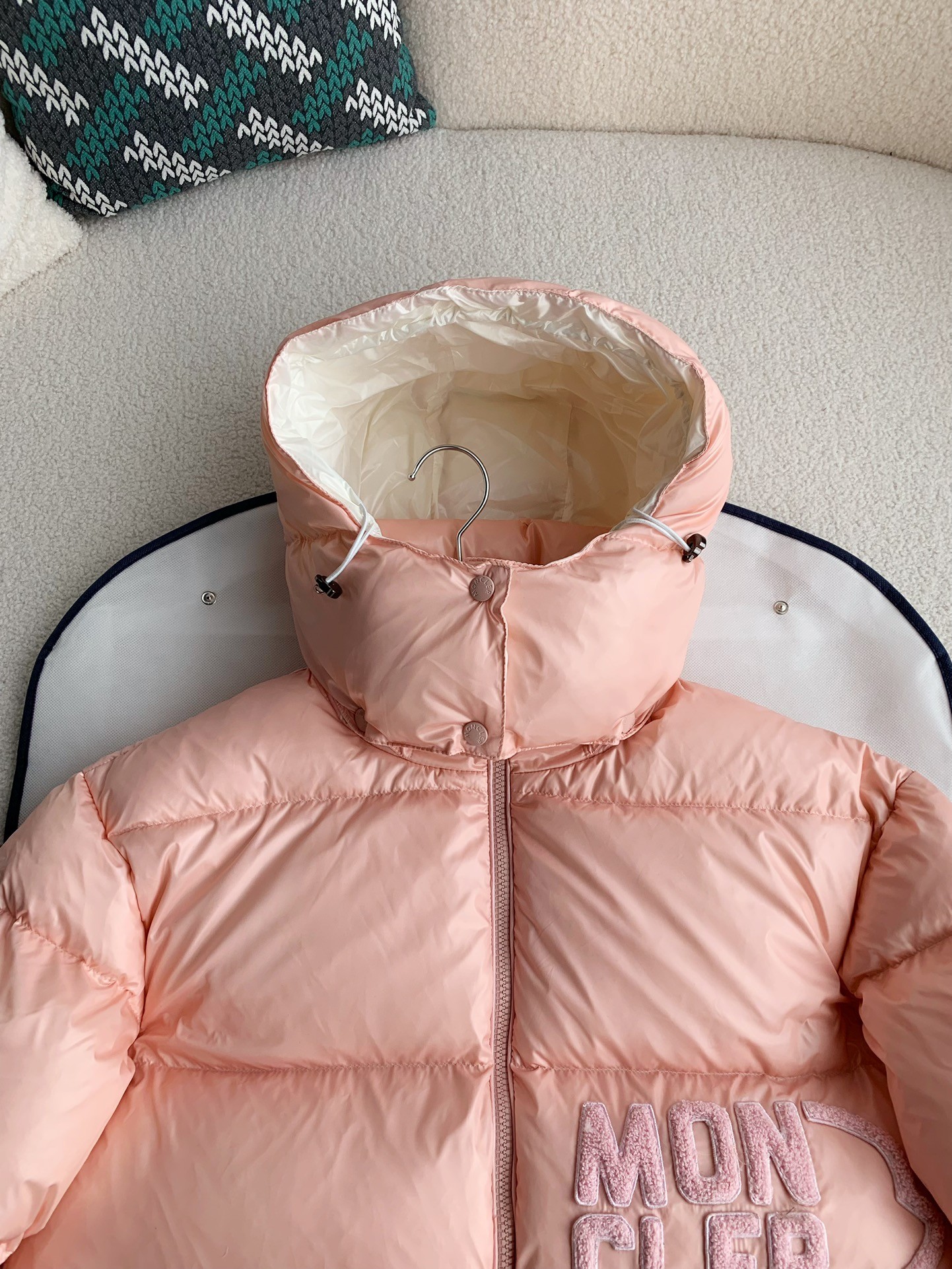 Moncler Thick down jacket for women-pink