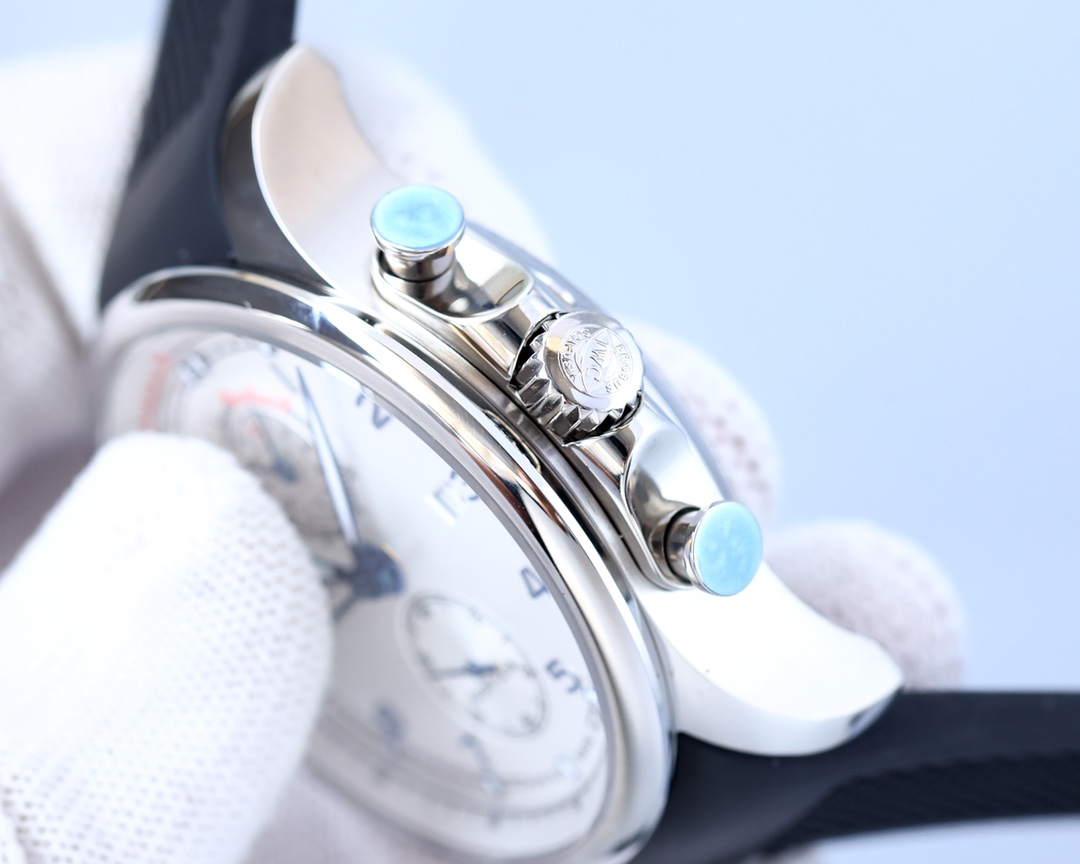 IWC- Portuguese IW390704 with Cal. 89361 chronograph movement Superluminova