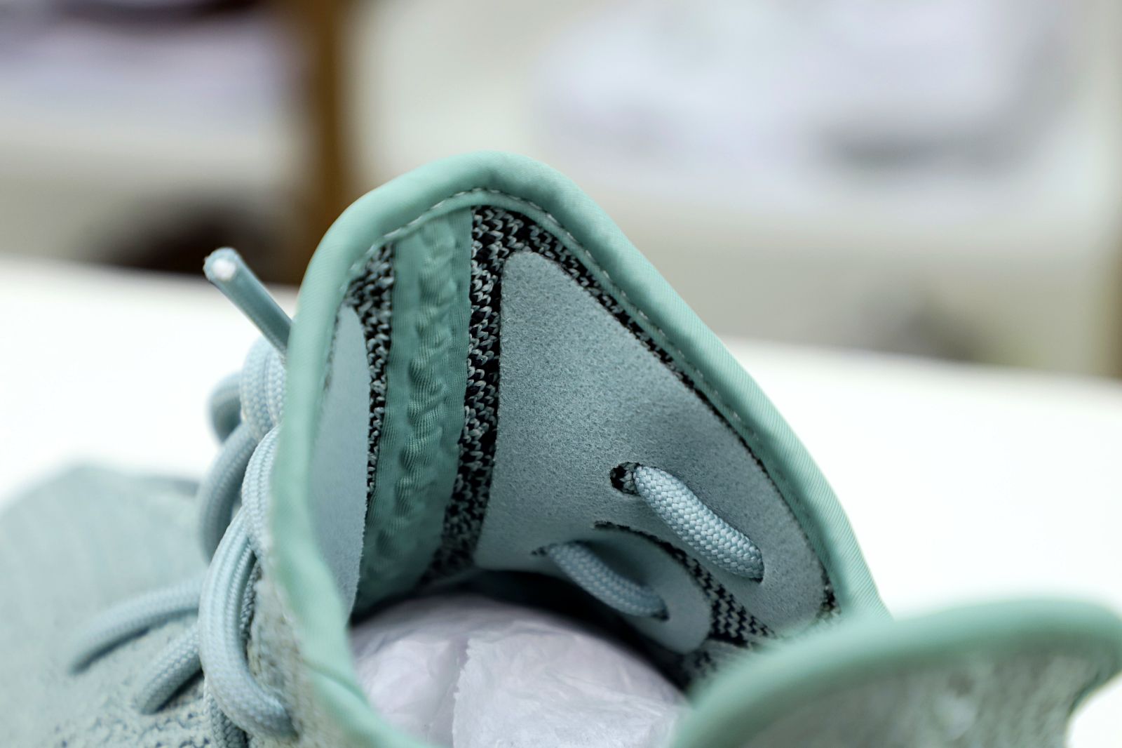 Yeezy boost 350 V2 Salt Core Black Salt