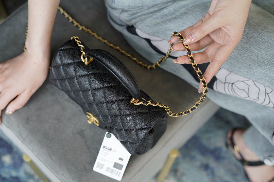 𝗖𝗛𝗔𝗡𝗘𝗟✦𝗖𝗹𝗮𝘀𝘀𝗶𝗰 𝗙𝗹𝗮𝗽 2021 𝗦𝘀 Spring/Summer New Handleℂ𝔽 𝕄𝕚𝕟𝕚 Black Gold