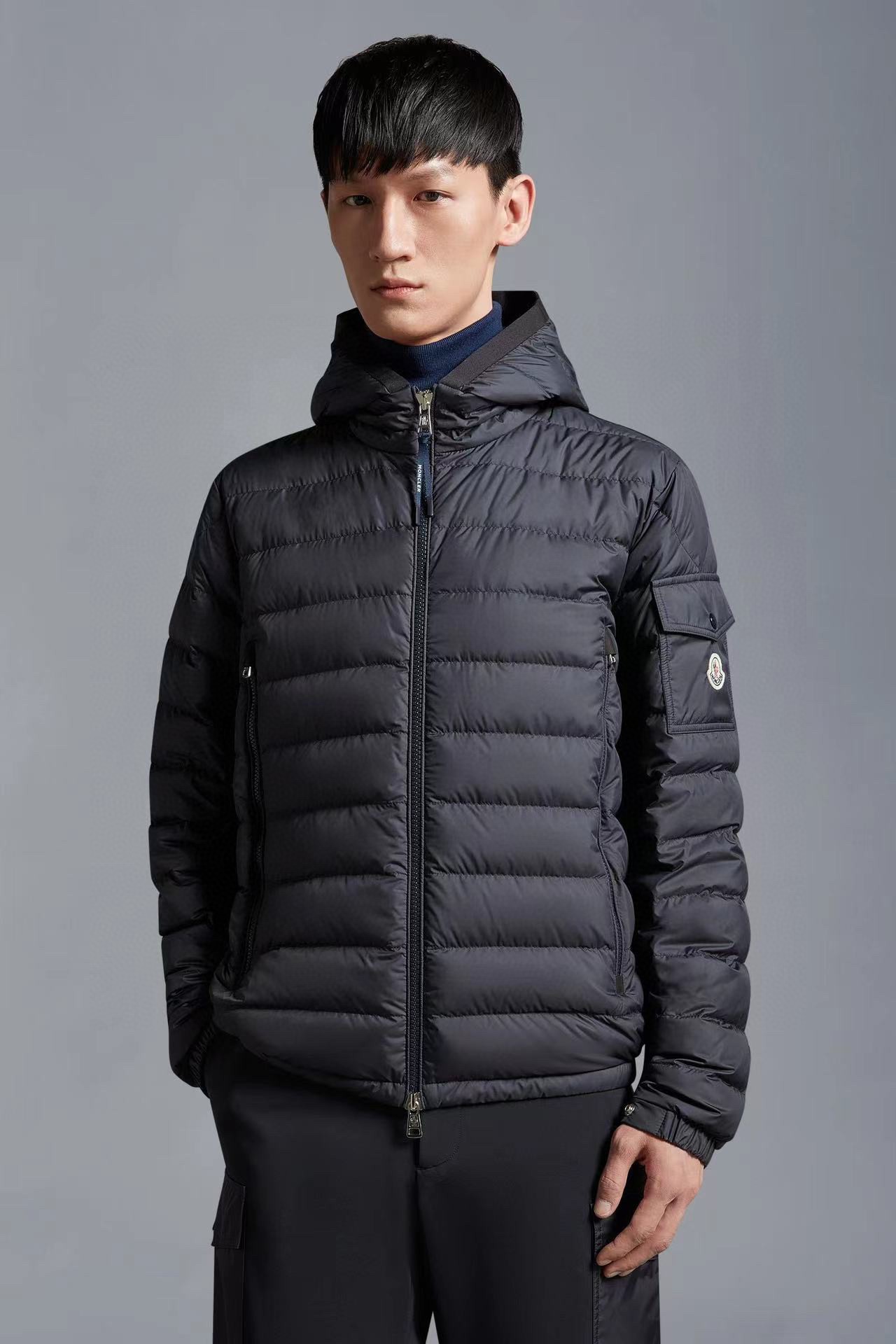 Moncler Short men's down jacket-black