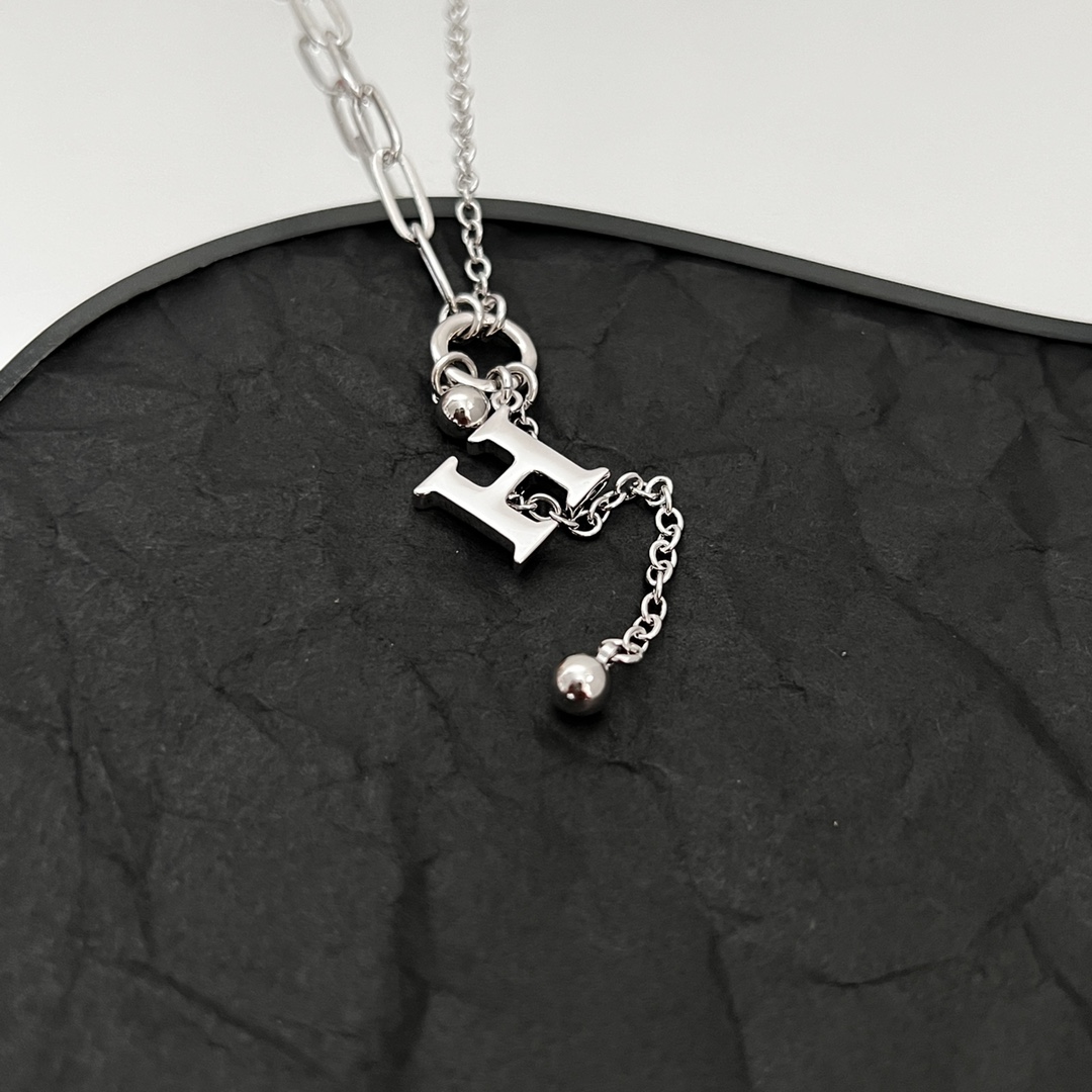 Hermes necklace