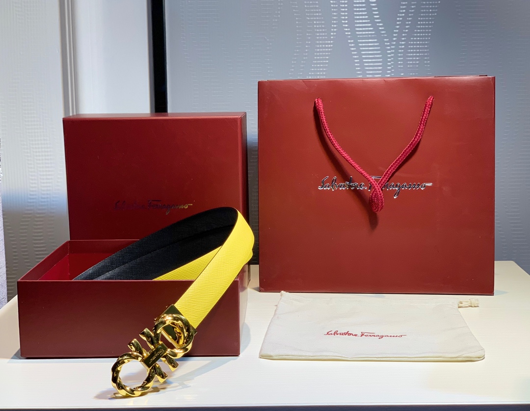 FERRAGAMO twist style