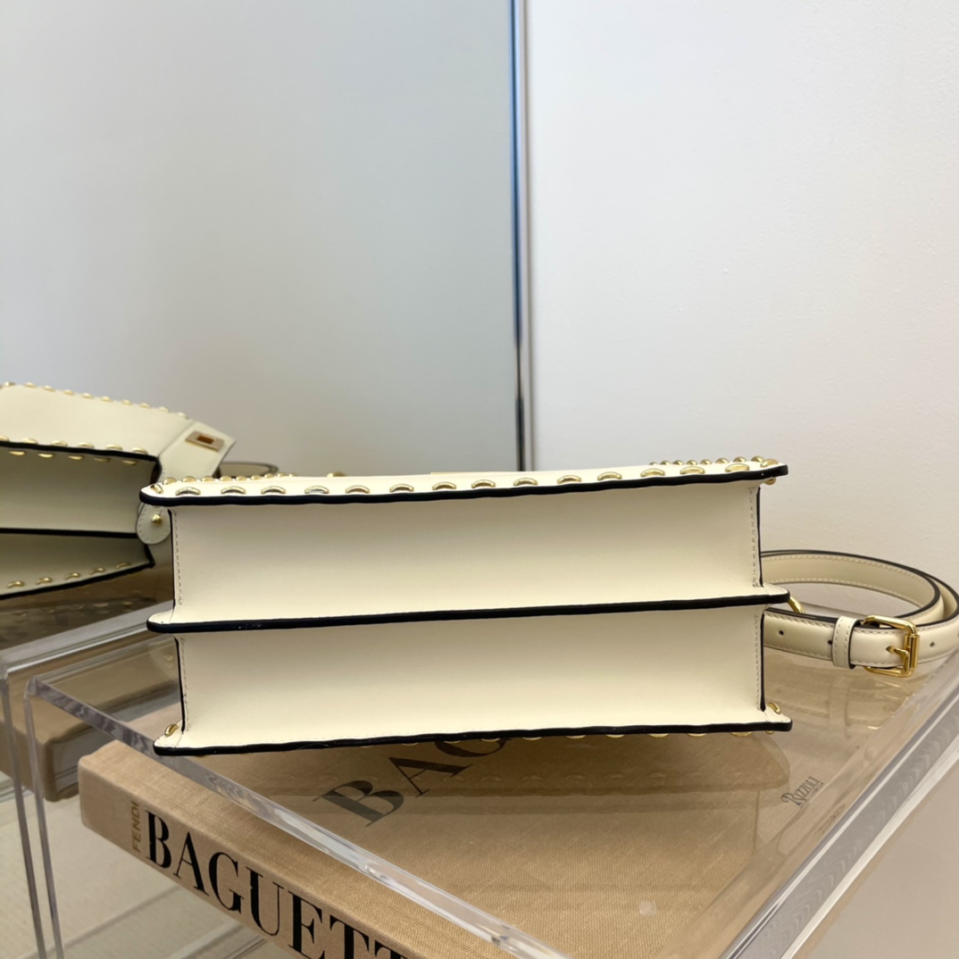 FENDI peekaboo I see u handbag