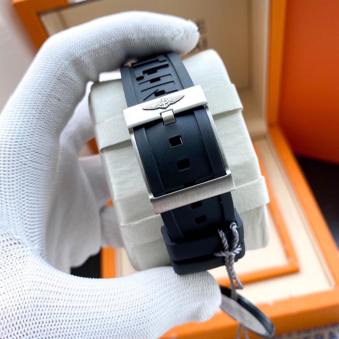 Breitling-GF Breitling Classic Avenger Blackbird Scout with ETA 2824-2 movement