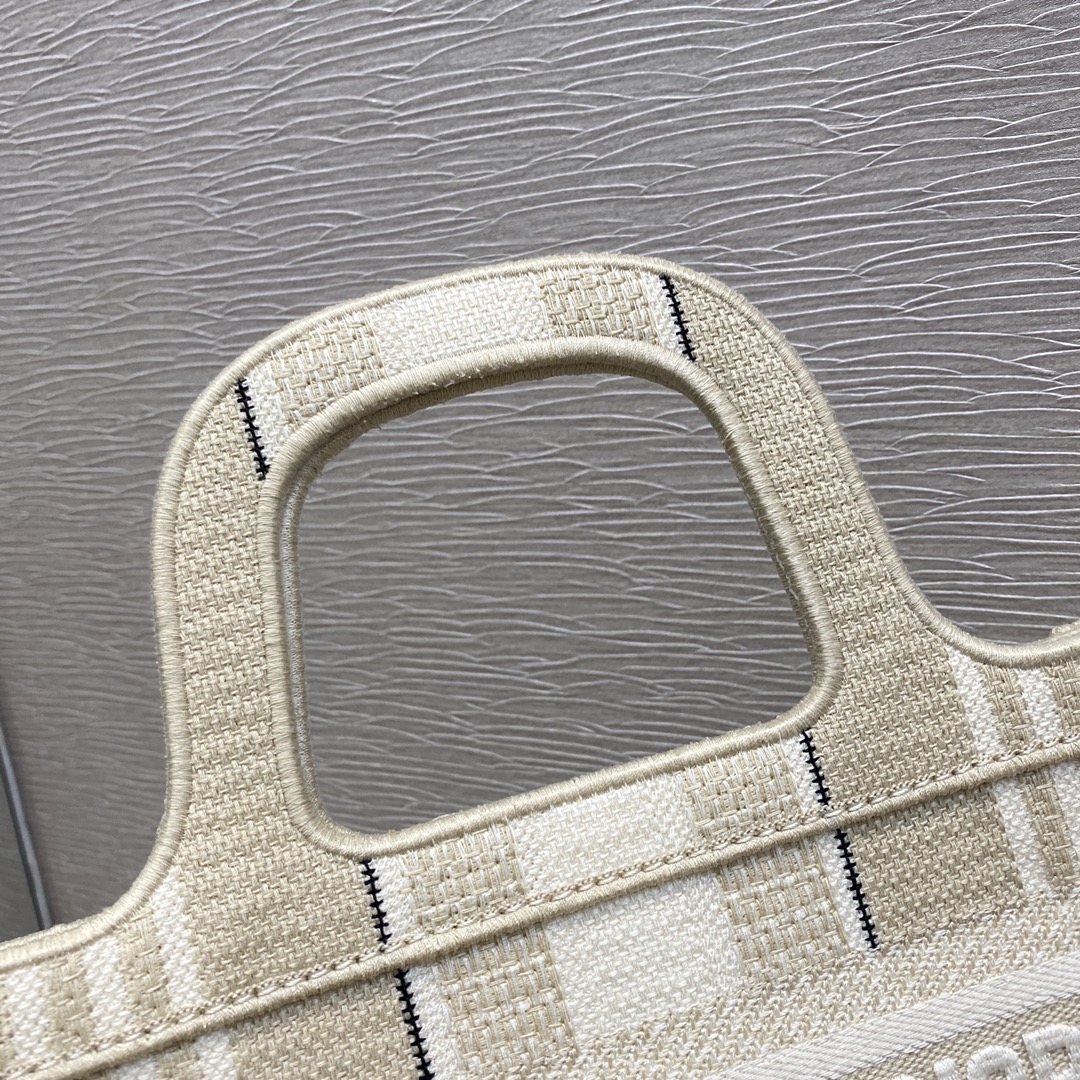 Mini Apricot Stripes  Tote's latest stripes collection