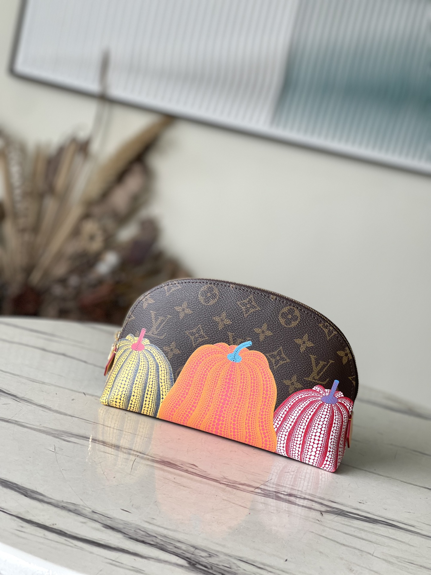 𝐋𝐎𝐔𝐈𝐒 𝐕𝐔𝐈𝐓𝐓𝐎𝐍      M46472