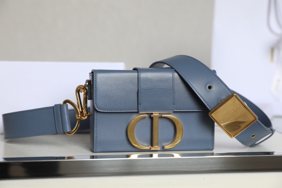 Montaigne Denim Blue 𝙢𝙞𝙣𝙞 Box Bag