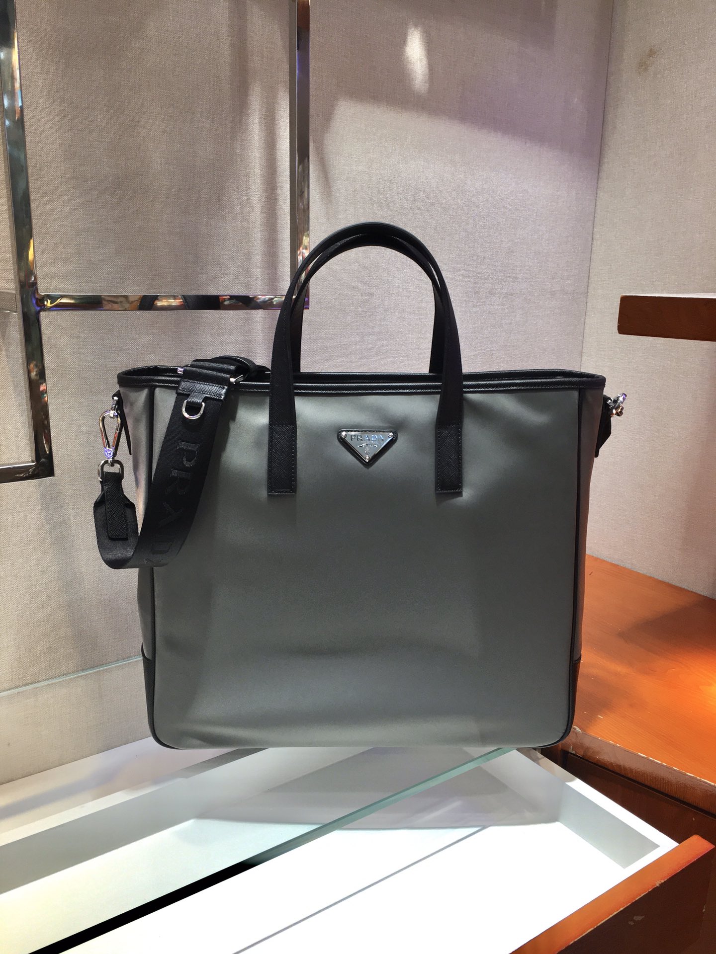 𝐏𝐑𝐀𝐃𝐀 New shopping bag