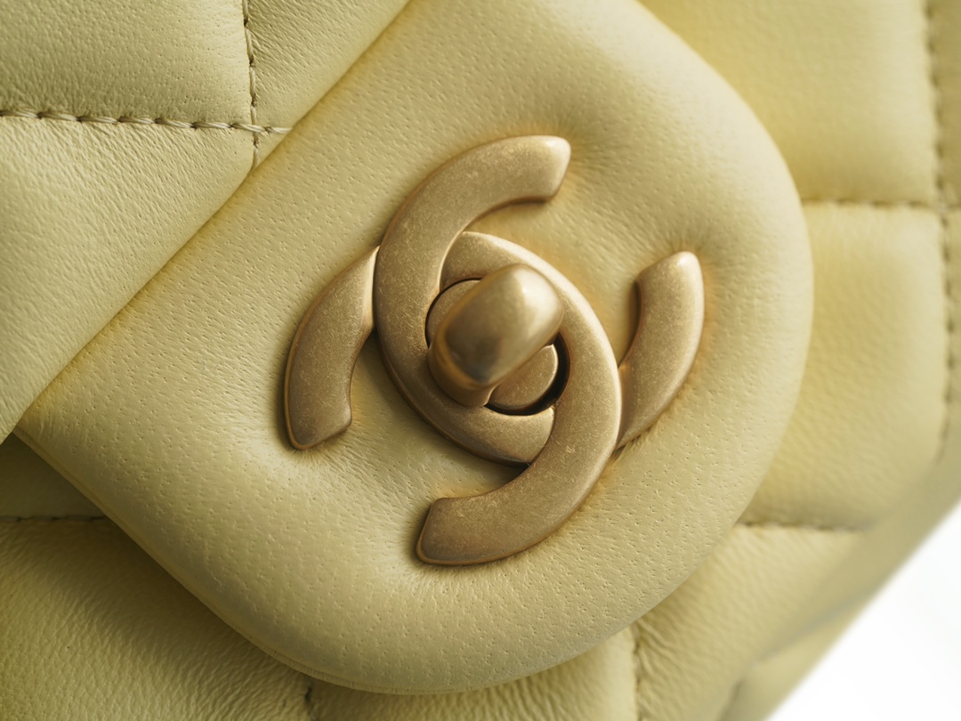 𝗖𝗛𝗔𝗘𝗡𝗟✦ 𝐂𝐅Metal Ball Fang Fatty Chicken Yellow🐣