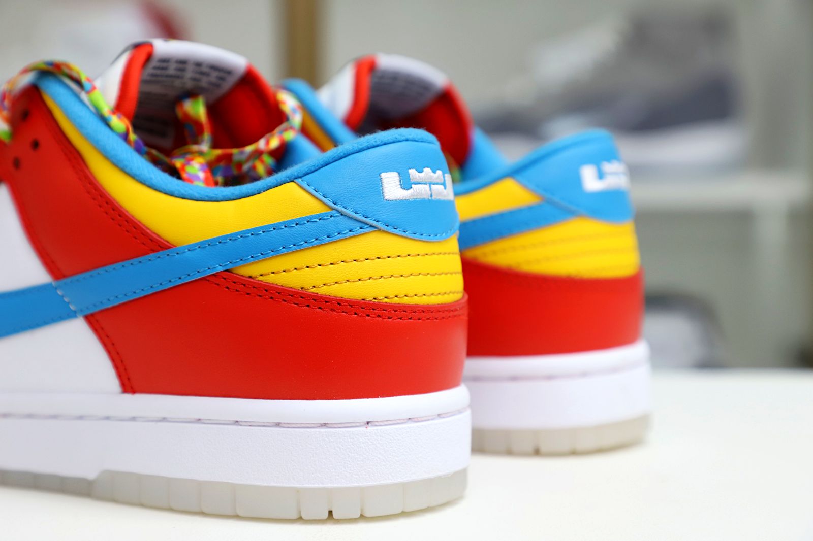 NIKE DUNK QS FRUITY PEBBLES