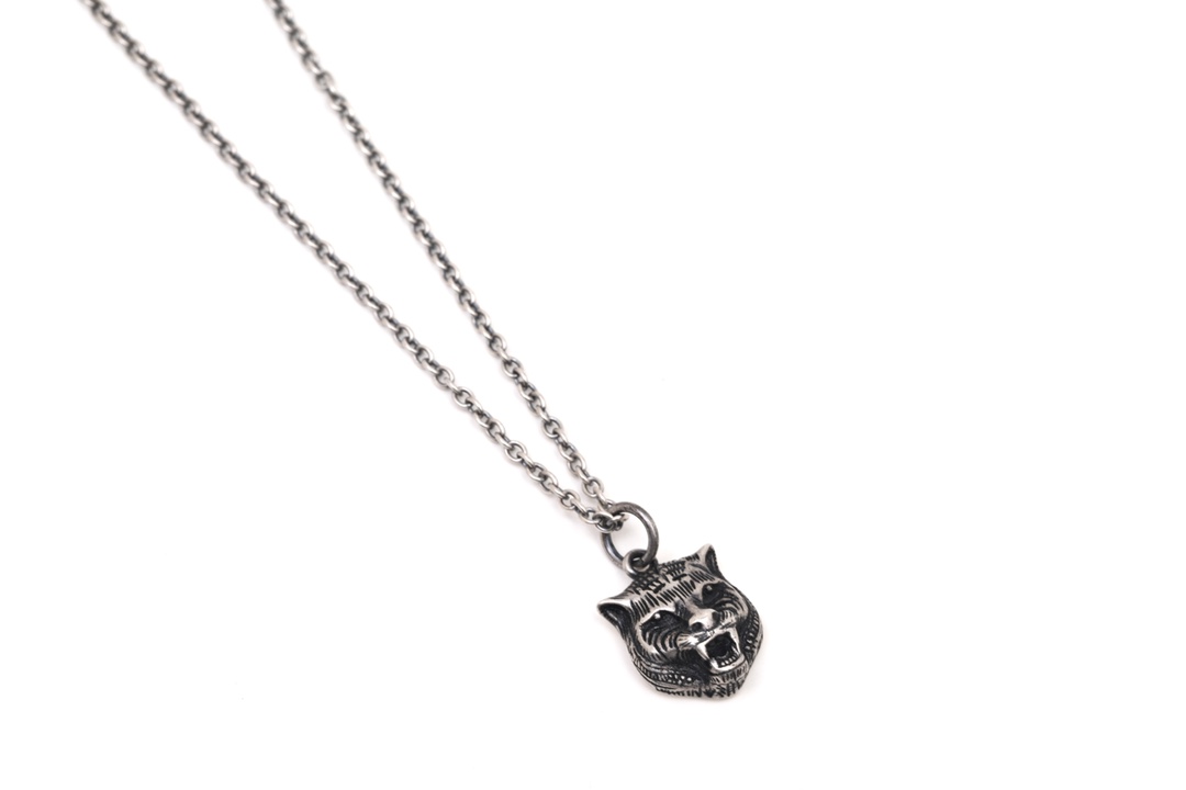 𝐆𝐮𝐜𝐜𝐢 Distressed Tiger Head Silver Necklace 55cm
