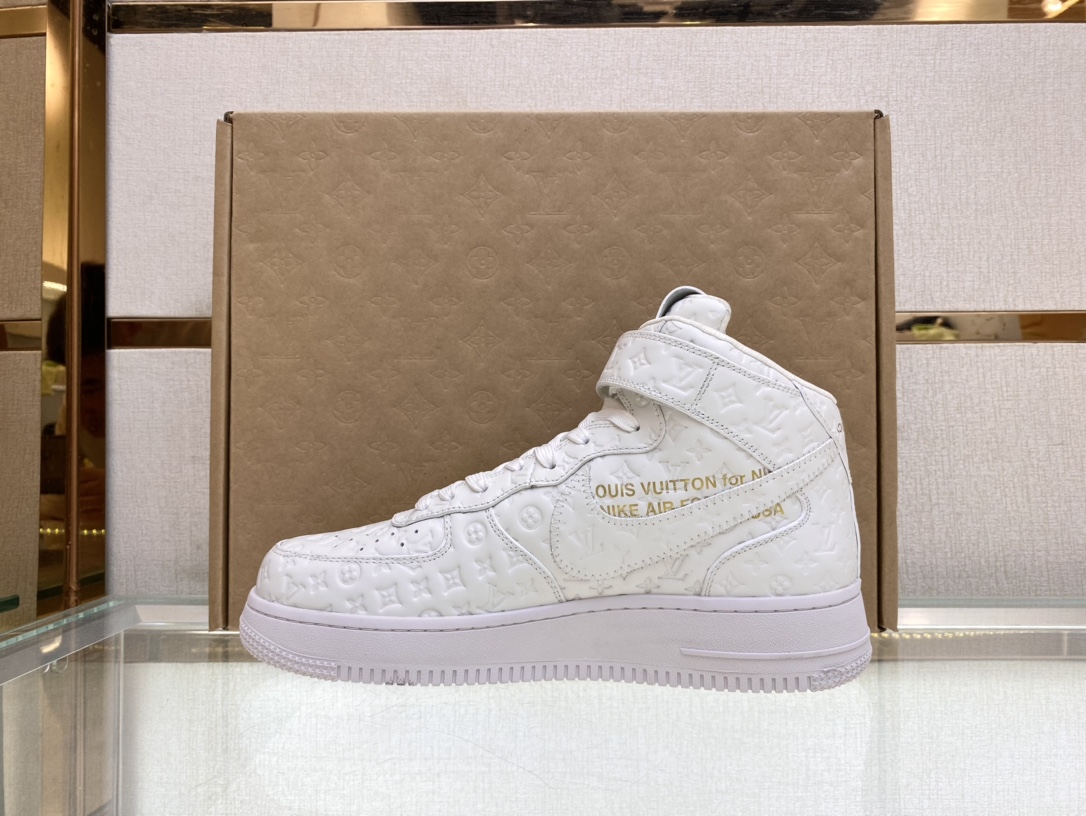 Louis Vuitton Nike Joint 🆕 Men's Abbesses High Top Sneakers