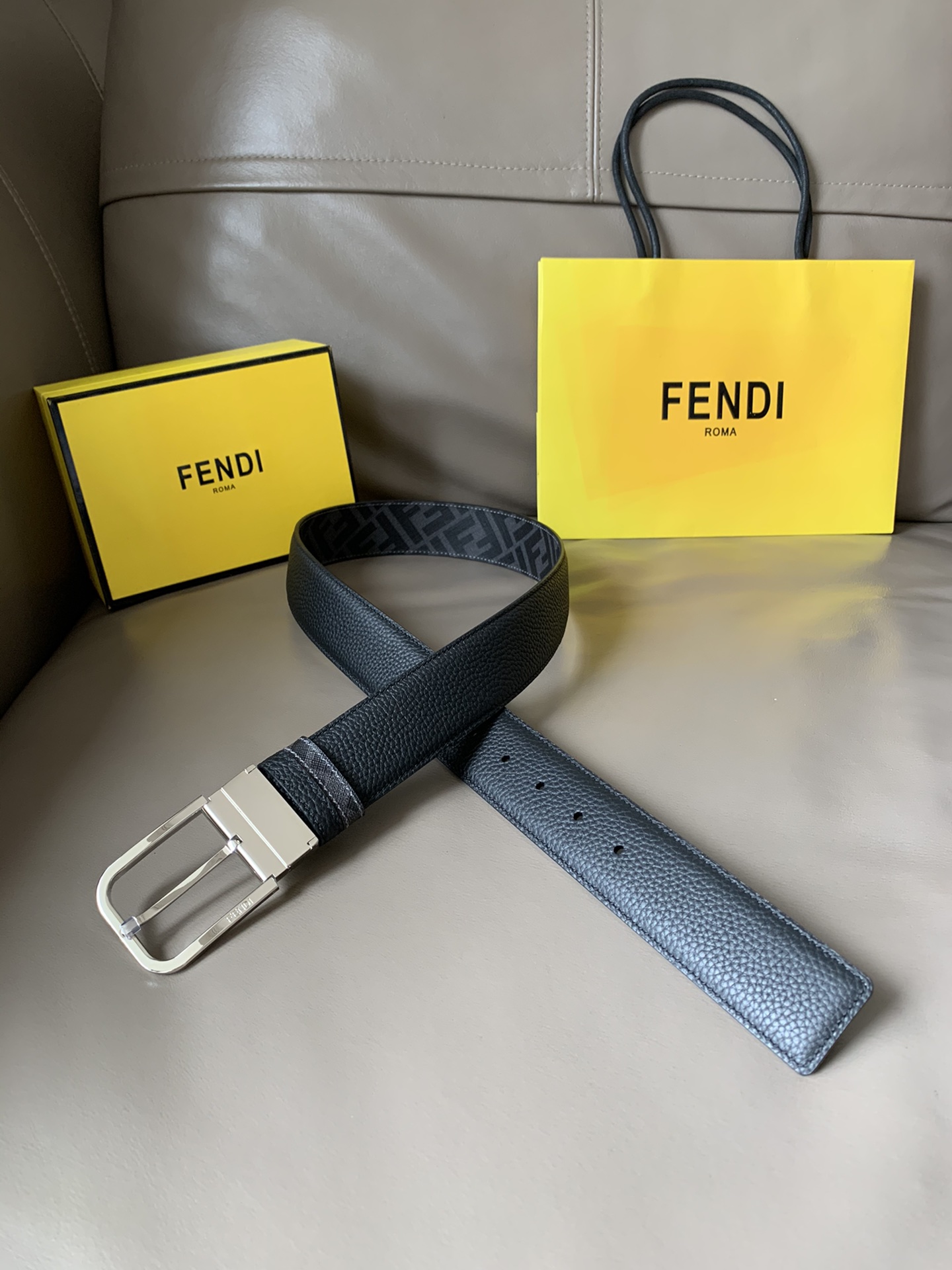 FENDI men's casual reversible belt