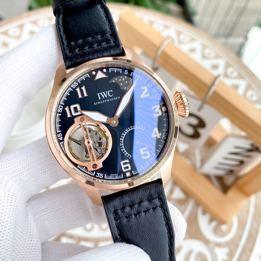 IWC- Fine men's watches Fully automatic mechanical movement, top 316 steel case and strap