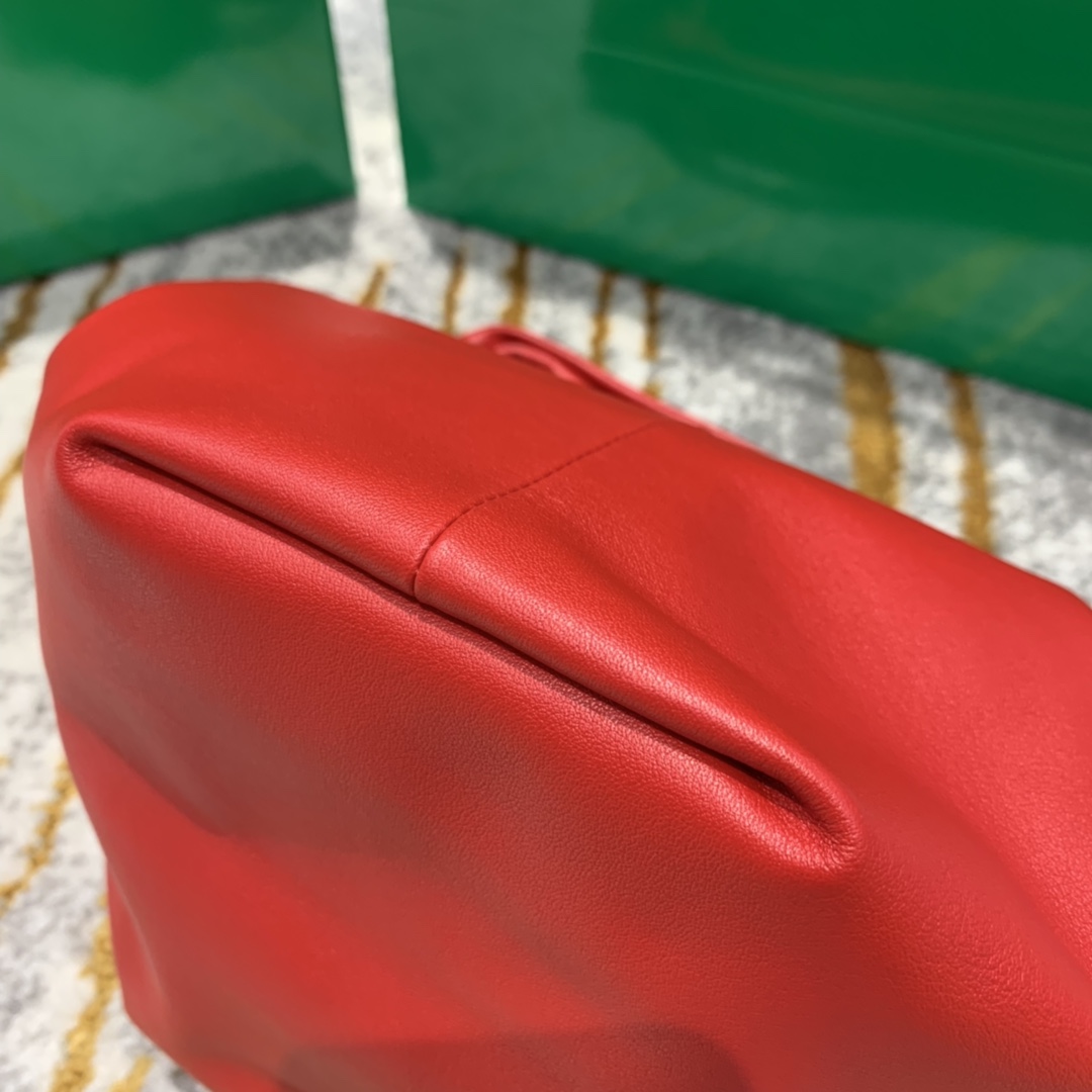 Bottega Veneta  𝗠𝗜𝗡𝗜 𝗕𝗔𝗚 #629635