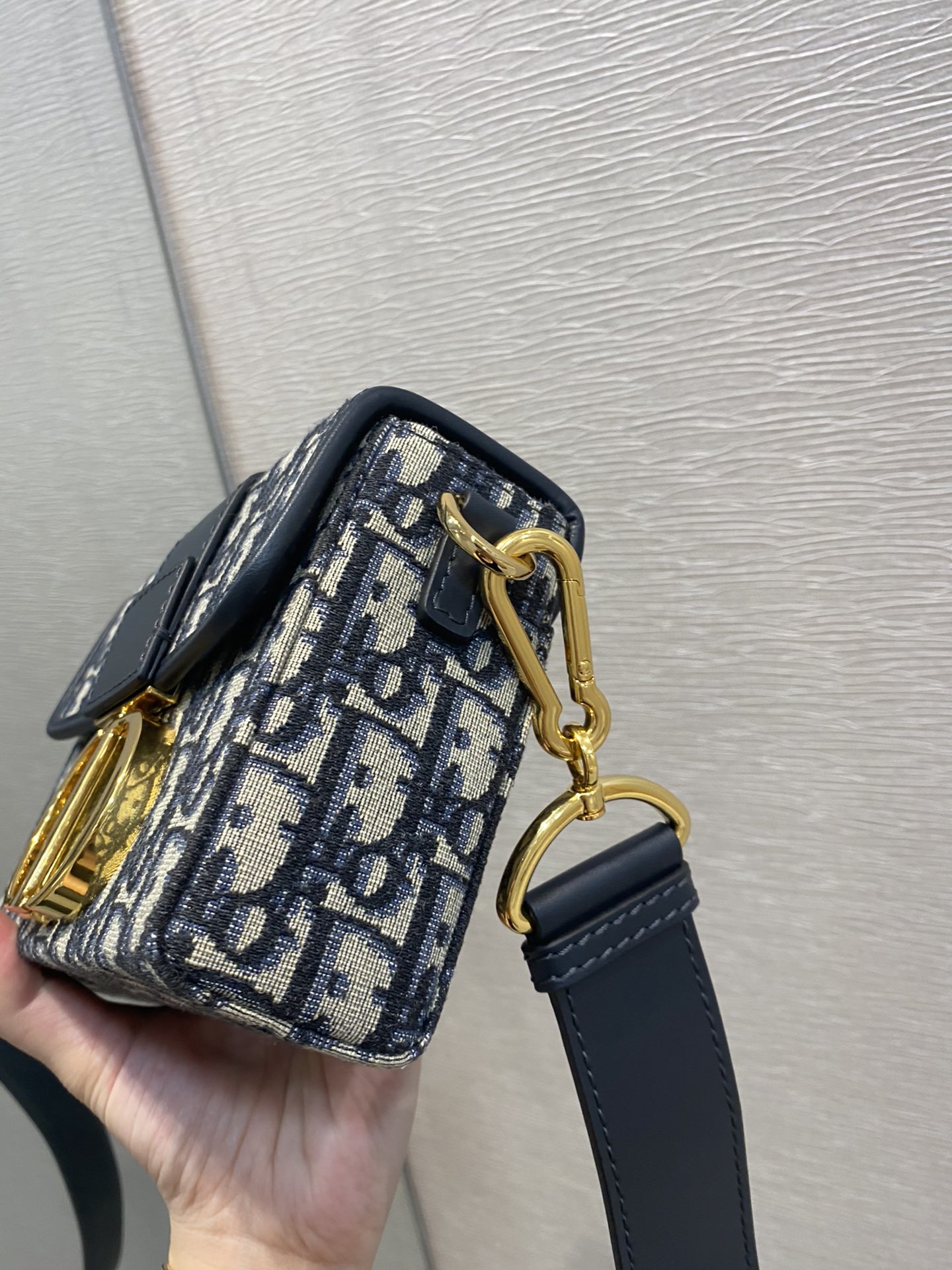 Montaigne Oblique Print