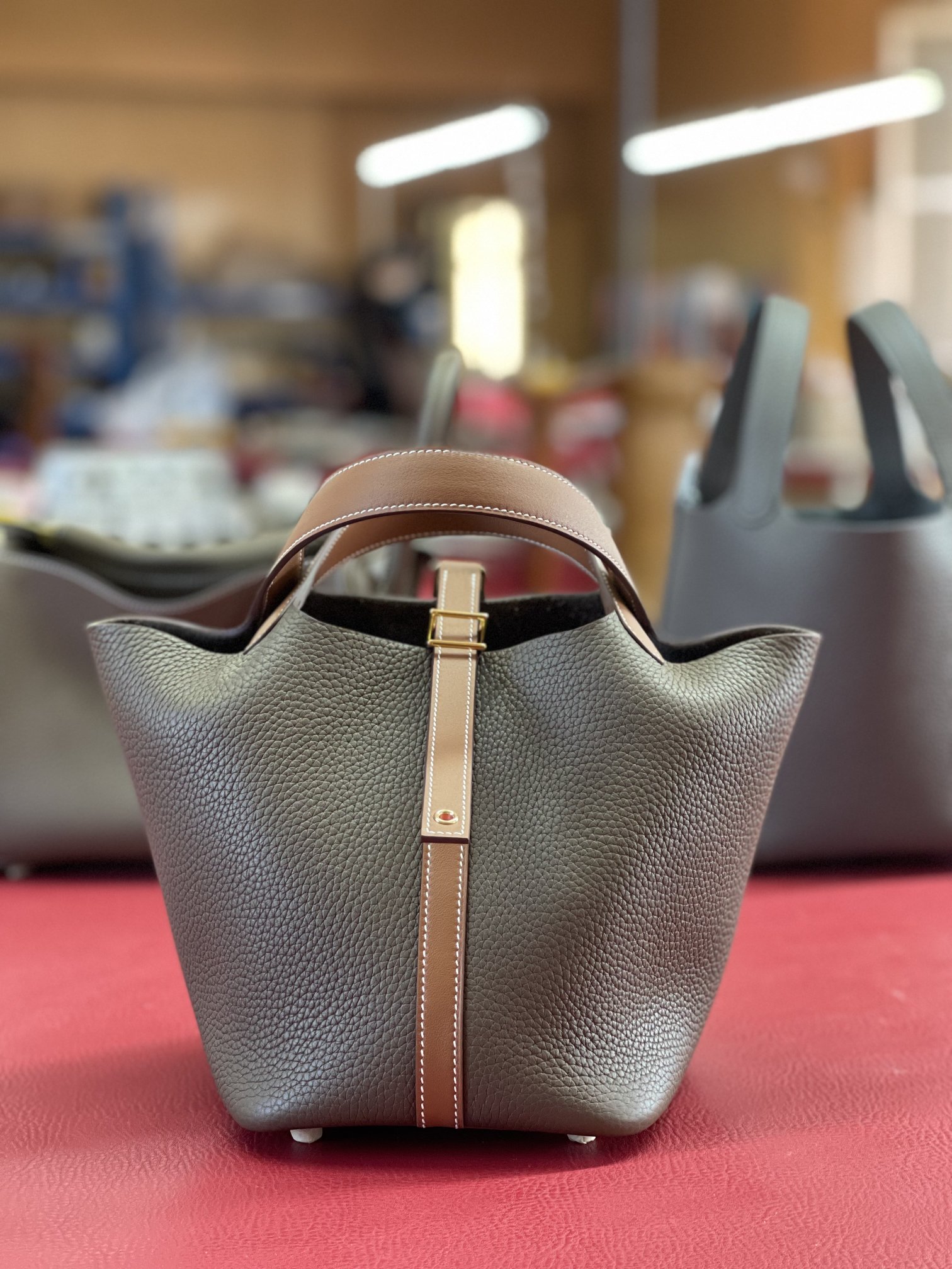 picotin18cm elephant gray and golden brown tc and swift leather gold buckle