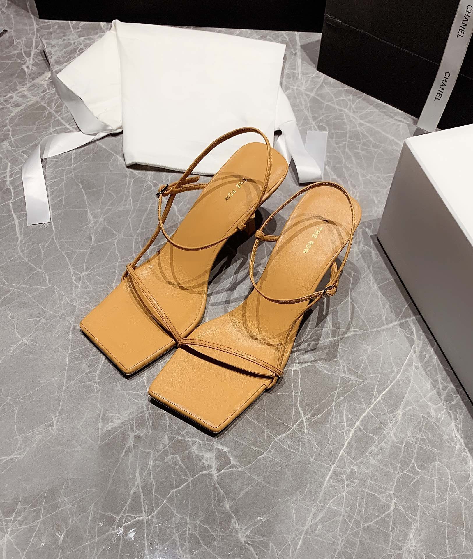 THE ROW - Top Edition Spring/Summer 2020 New The Row goddess level thin strap high heel sandals