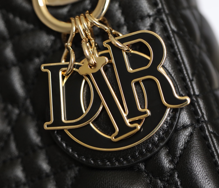 DIOR LADY three-compartment black enamel clasp
