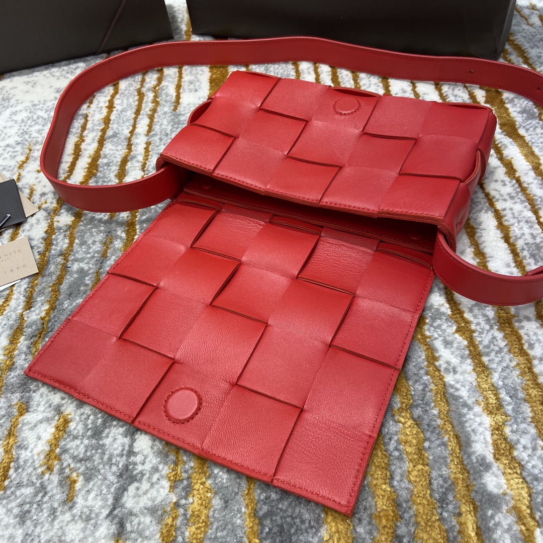 Bottega Veneta  𝘾𝘼𝙎𝙎𝙀𝙏𝙏𝙀 #578004