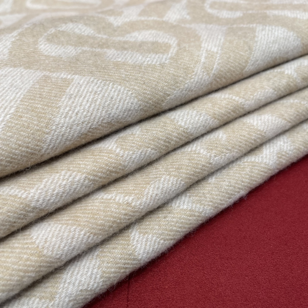 Burberry Reversible Check Fringed Cashmere Scarf 100% Cashmere