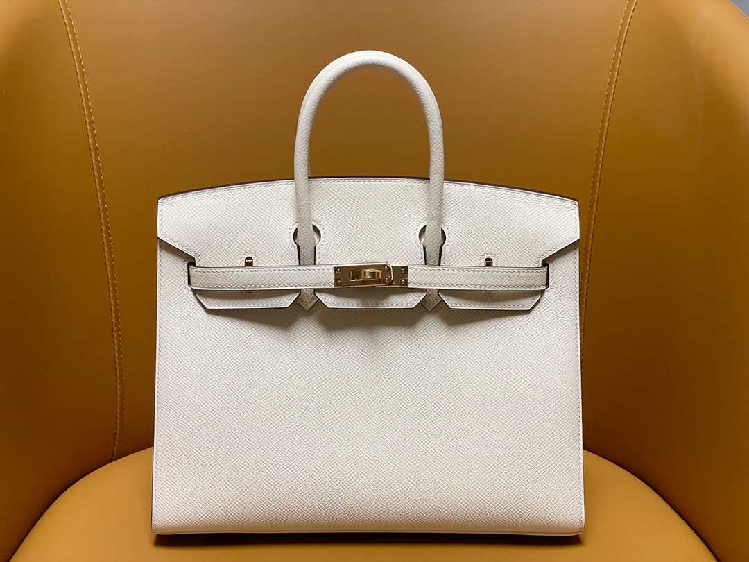 Bk25 epsom Cream White Outer Seam Gold Button