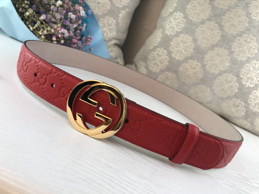 GUCCI double G buckle G buckle leather embossed