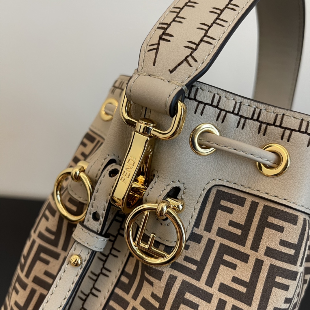 New mon tresor bag full FF suede bucket bag