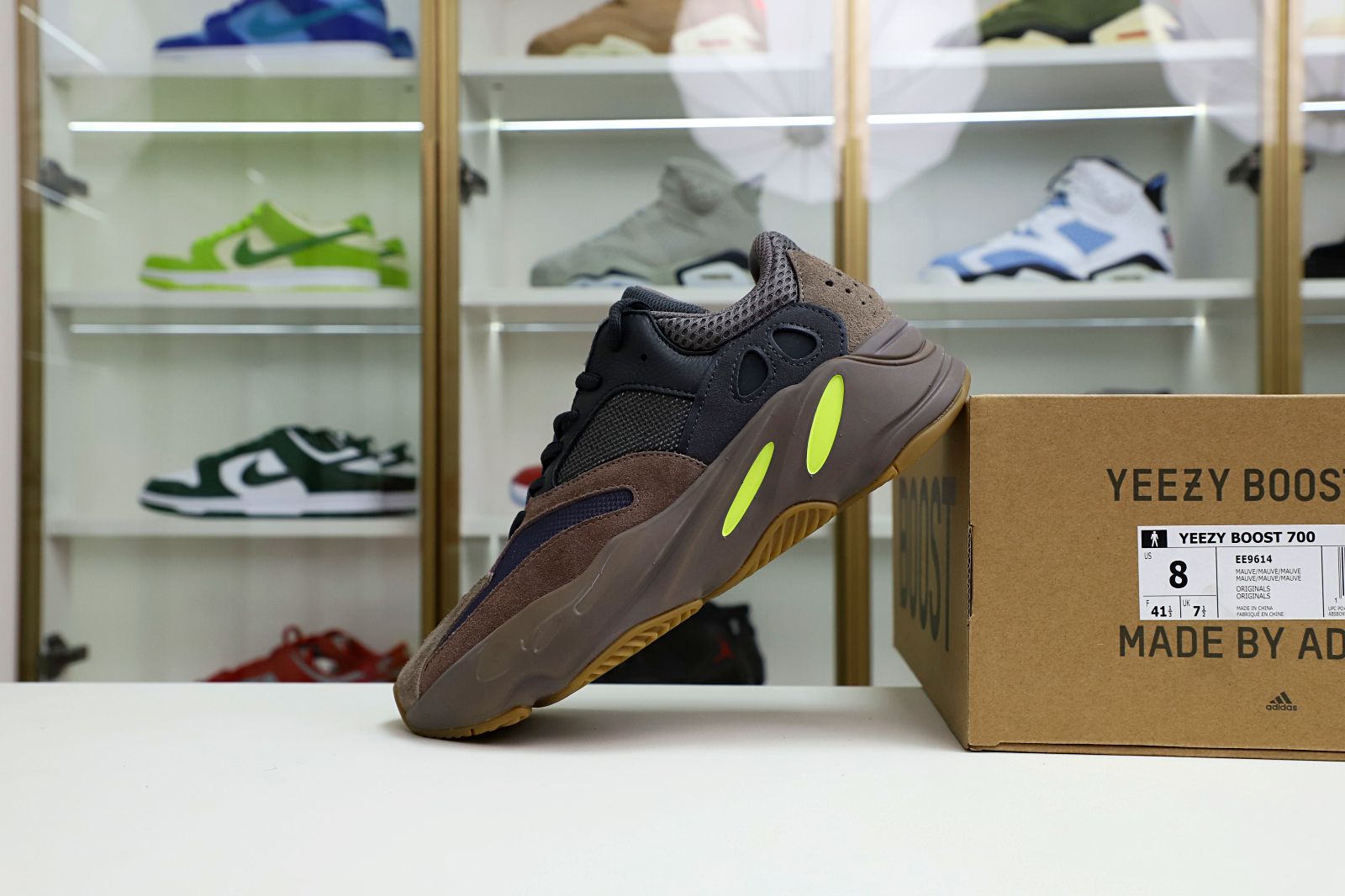 YEEZY BOOST 700 MAUVE