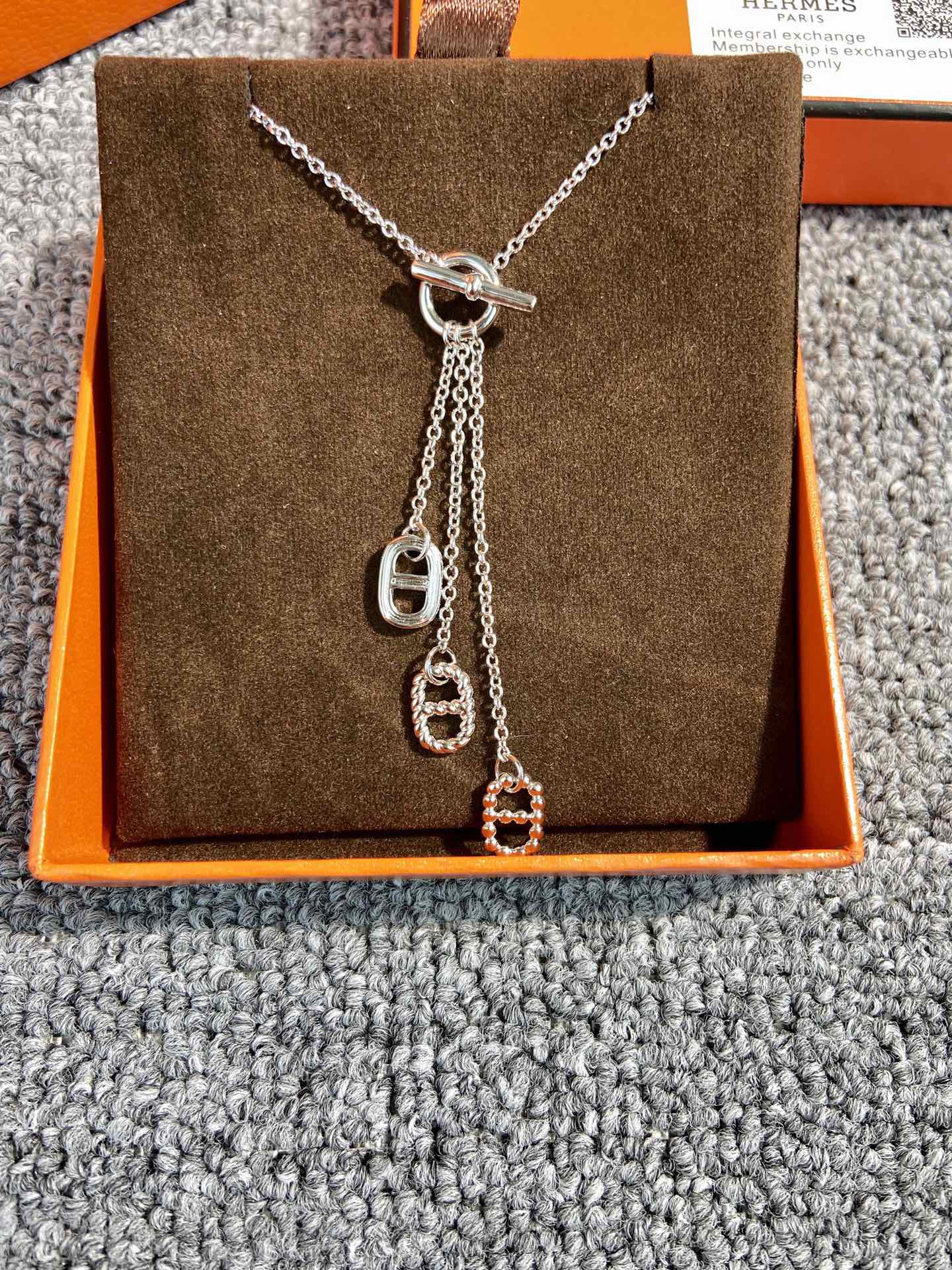 Hermes necklace