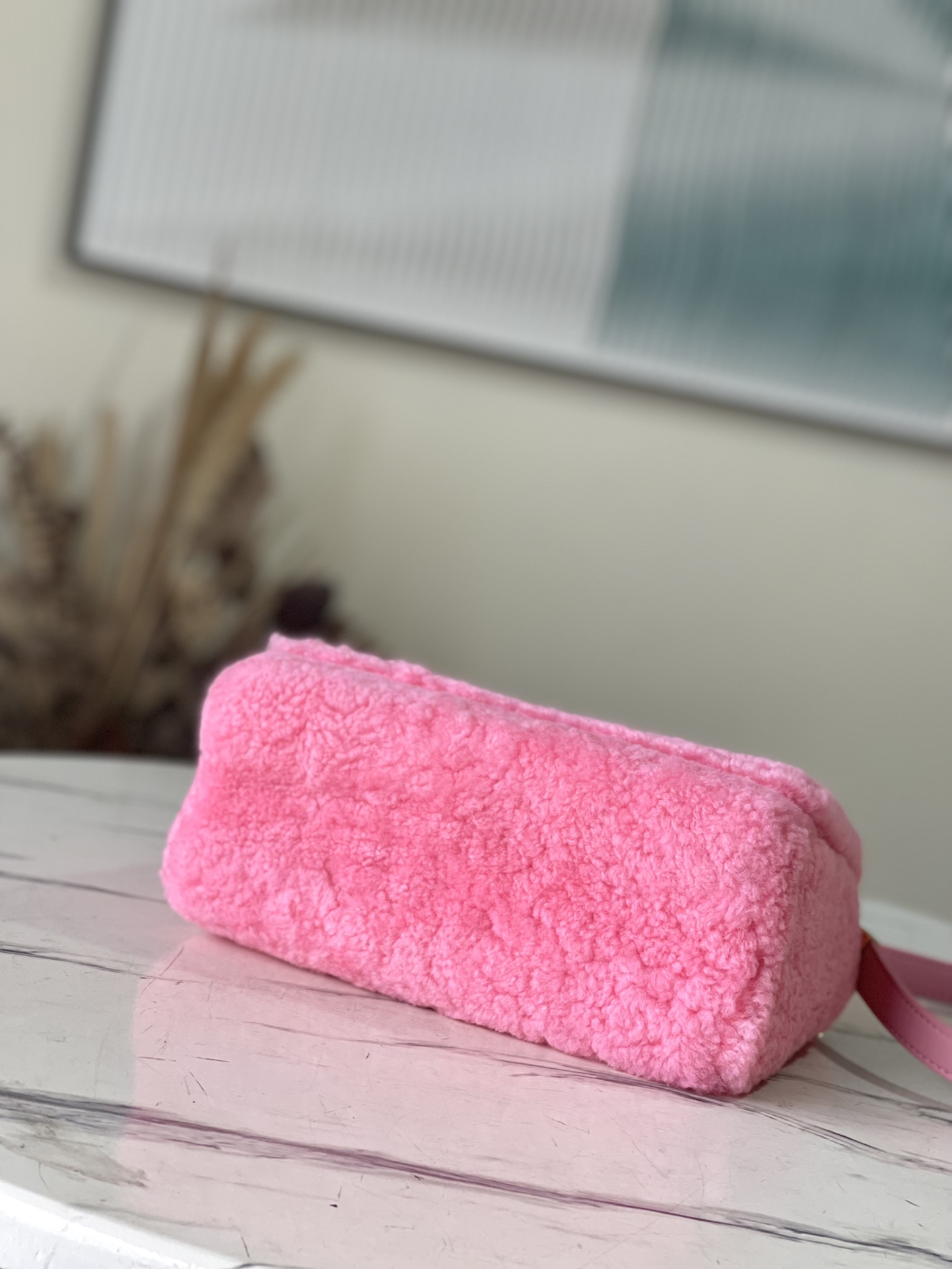 𝐋𝐎𝐔𝐈𝐒 𝐕𝐔𝐈𝐓𝐓𝐎𝐍    M21040