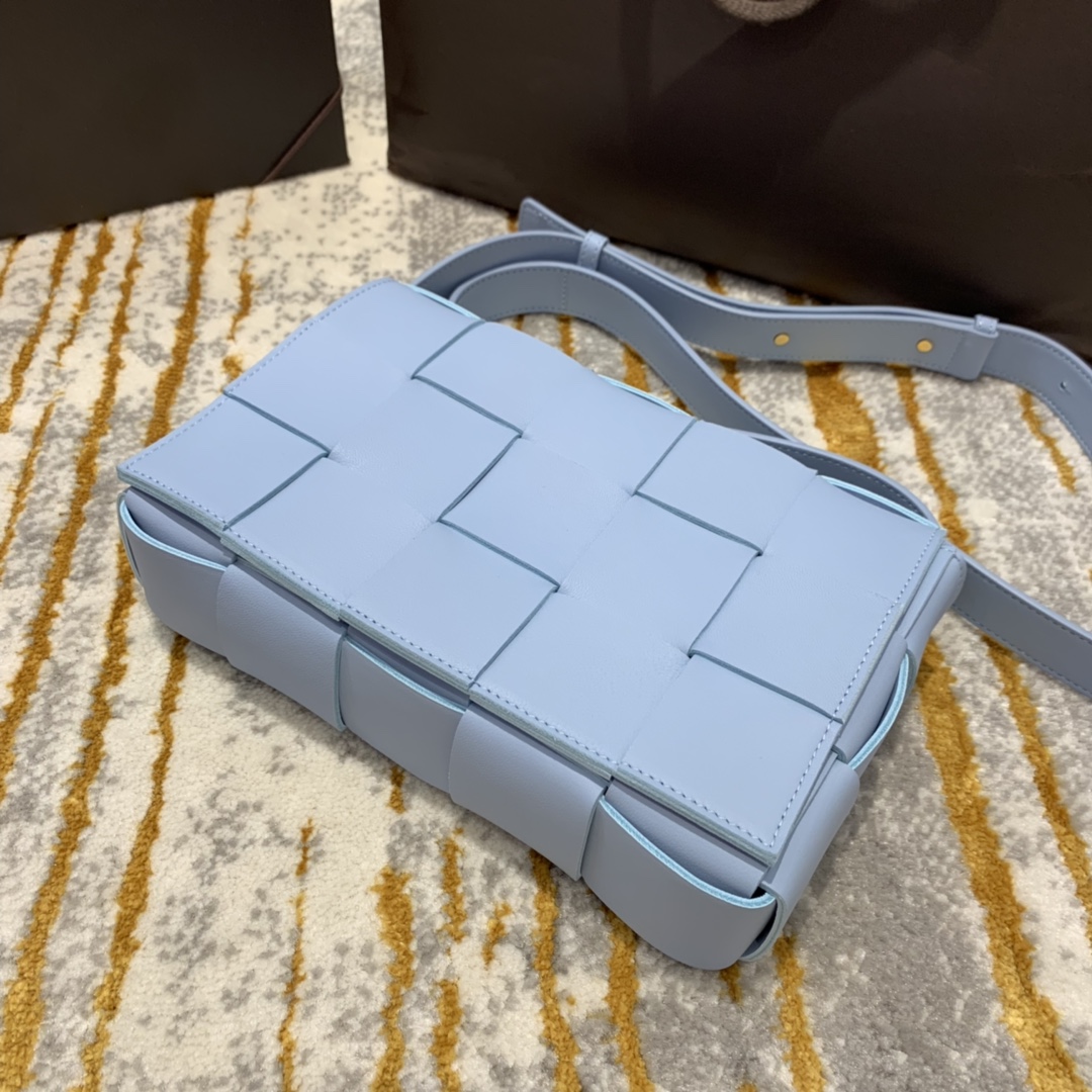 Bottega Veneta  𝘾𝘼𝙎𝙎𝙀𝙏𝙏𝙀 #578004