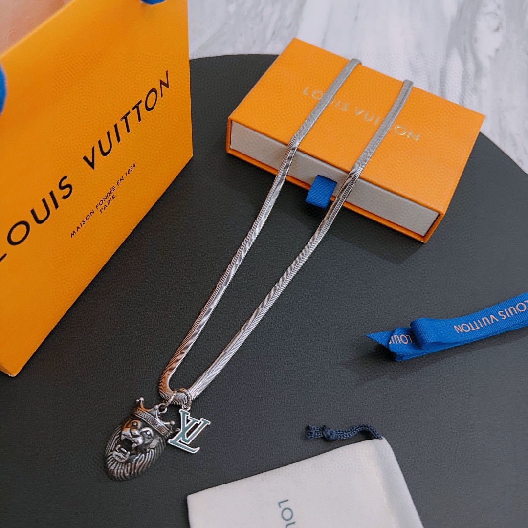 Louis Vuitton Rockabilly punk thai silver vintage silver necklace for couples with 60cm adjustable length