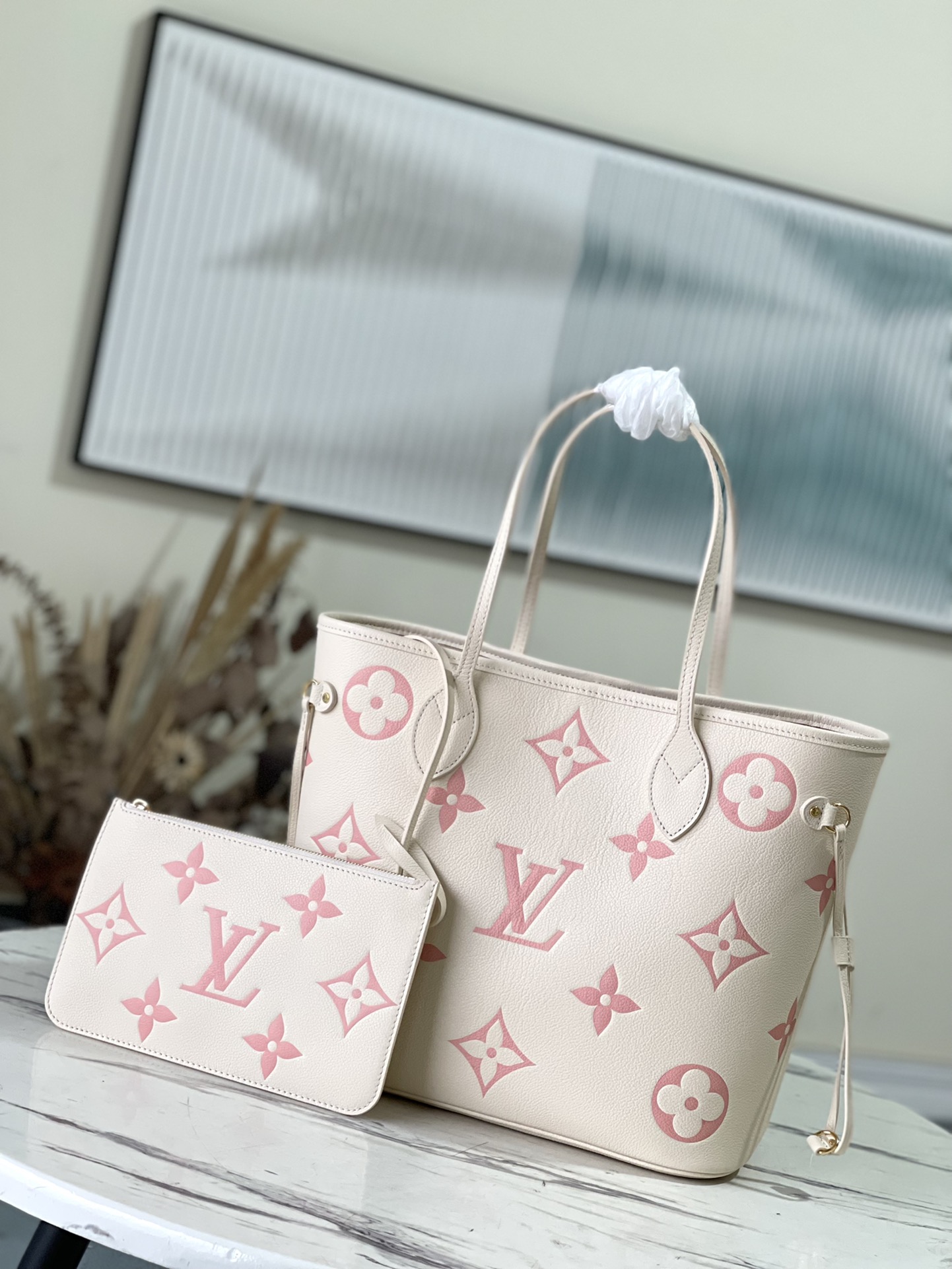 𝐋𝐎𝐔𝐈𝐒 𝐕𝐔𝐈𝐓𝐓𝐎𝐍   M45686