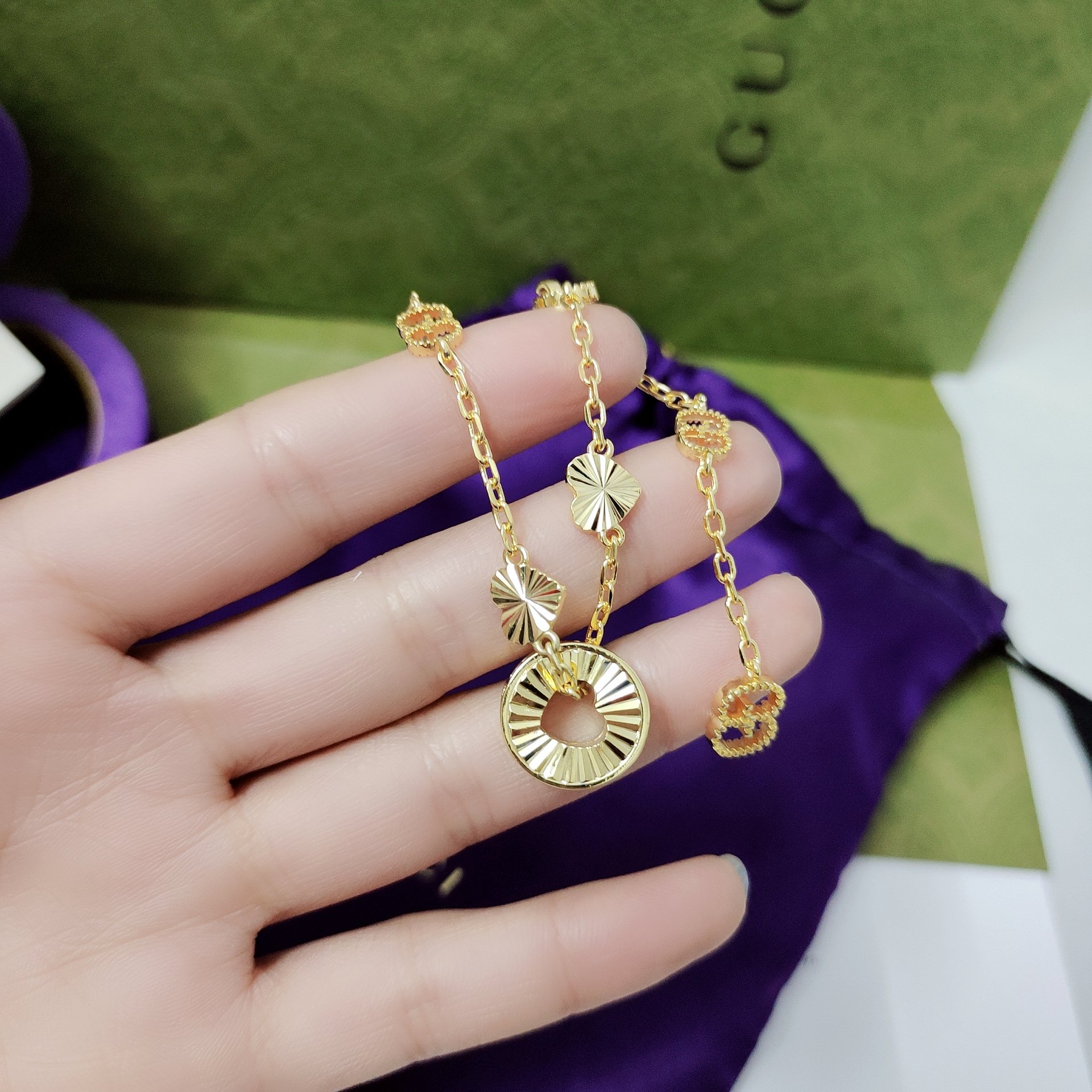 𝐆𝐮𝐜𝐜𝐢 lcon series new models