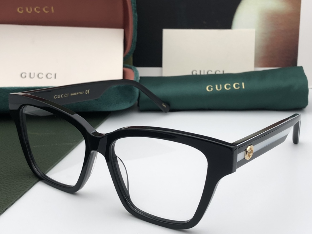 GUCCI🐝🐝🐝MODEL：GG1302