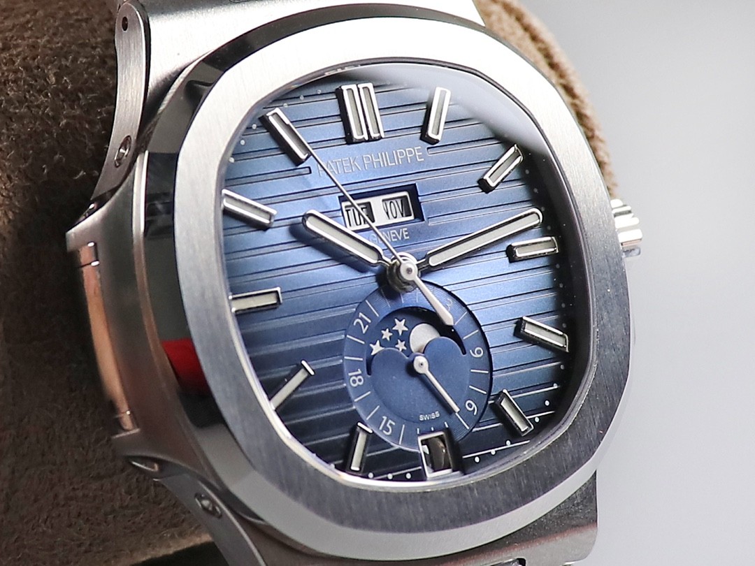 PATEK PHILIPPE 5726 series watch