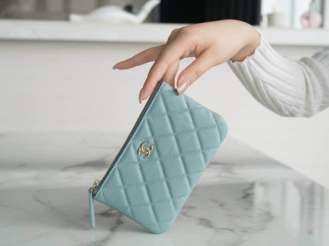 𝗖𝗛𝗔𝗘𝗡𝗟✦ Channel custom calfskin 🐂 Classic mini zippered carry-on bag Tiffany blue 💖