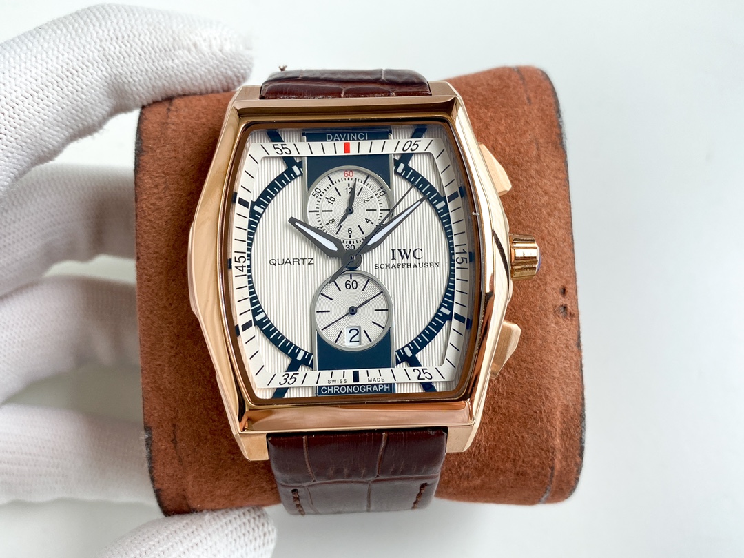 IWC- Fine men's watches Fully automatic mechanical movement, top 316 steel case and strap