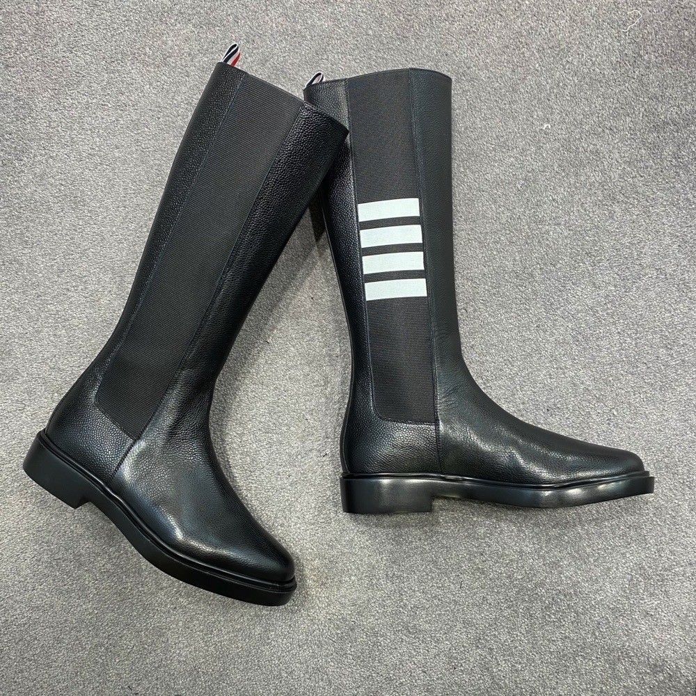 Thom Browne | 𝟐𝟎𝟐𝟏/𝐒𝐒 𝐧𝐞𝐰 21 FW early fall Thom Browne black four bar mid-calf boots