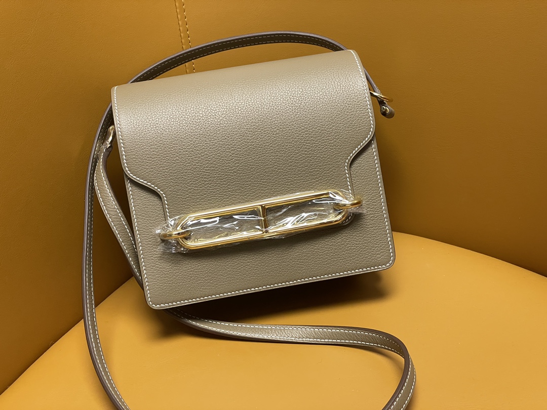 Roulis 19 elephant gray evercolor leather gold buckle