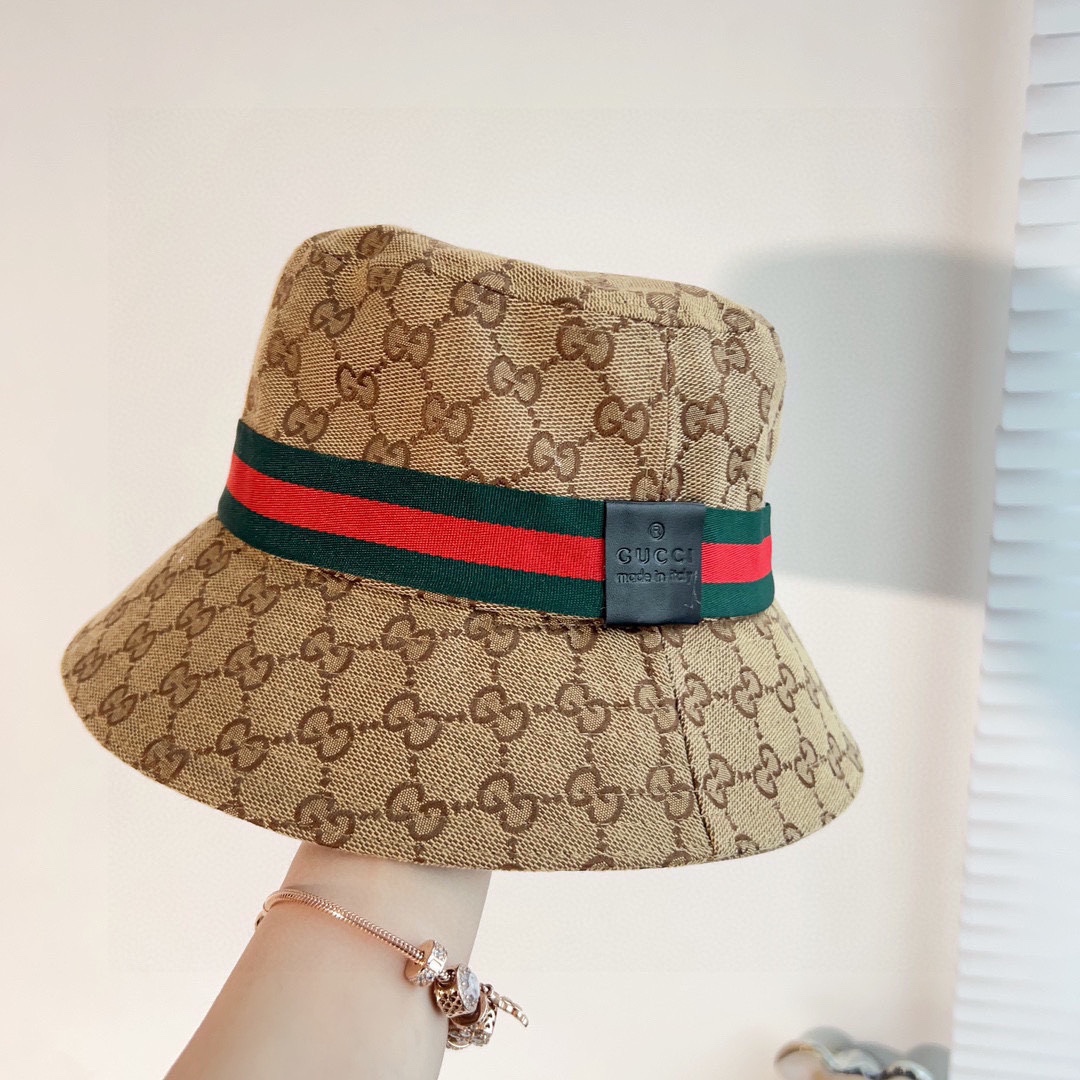 GUCCI bucket hat