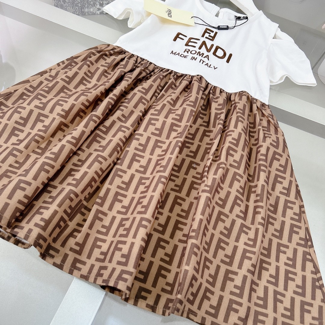 Fendi 2024 new girls skirt suit
