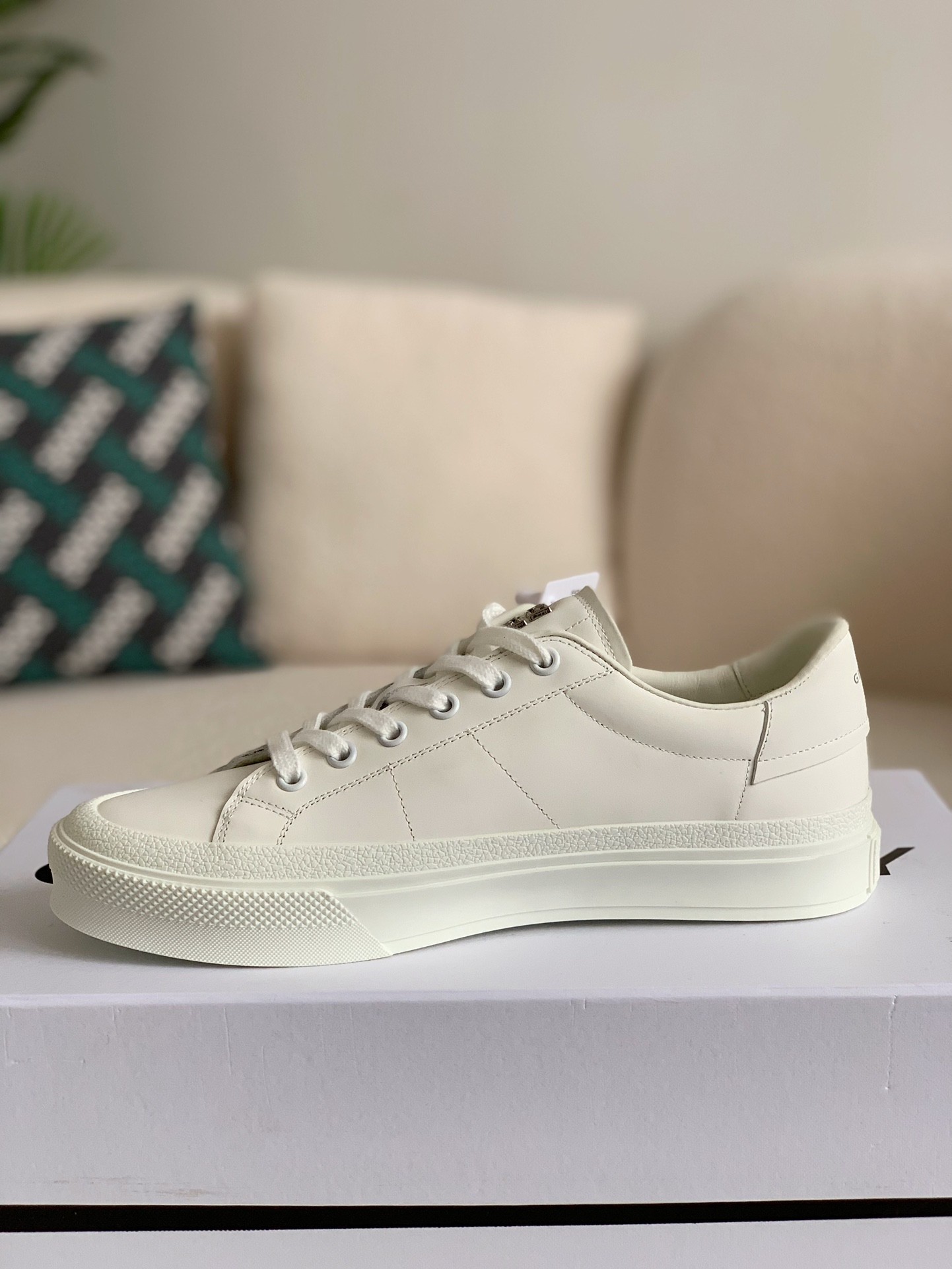 Givenchy new arrival Sneakers