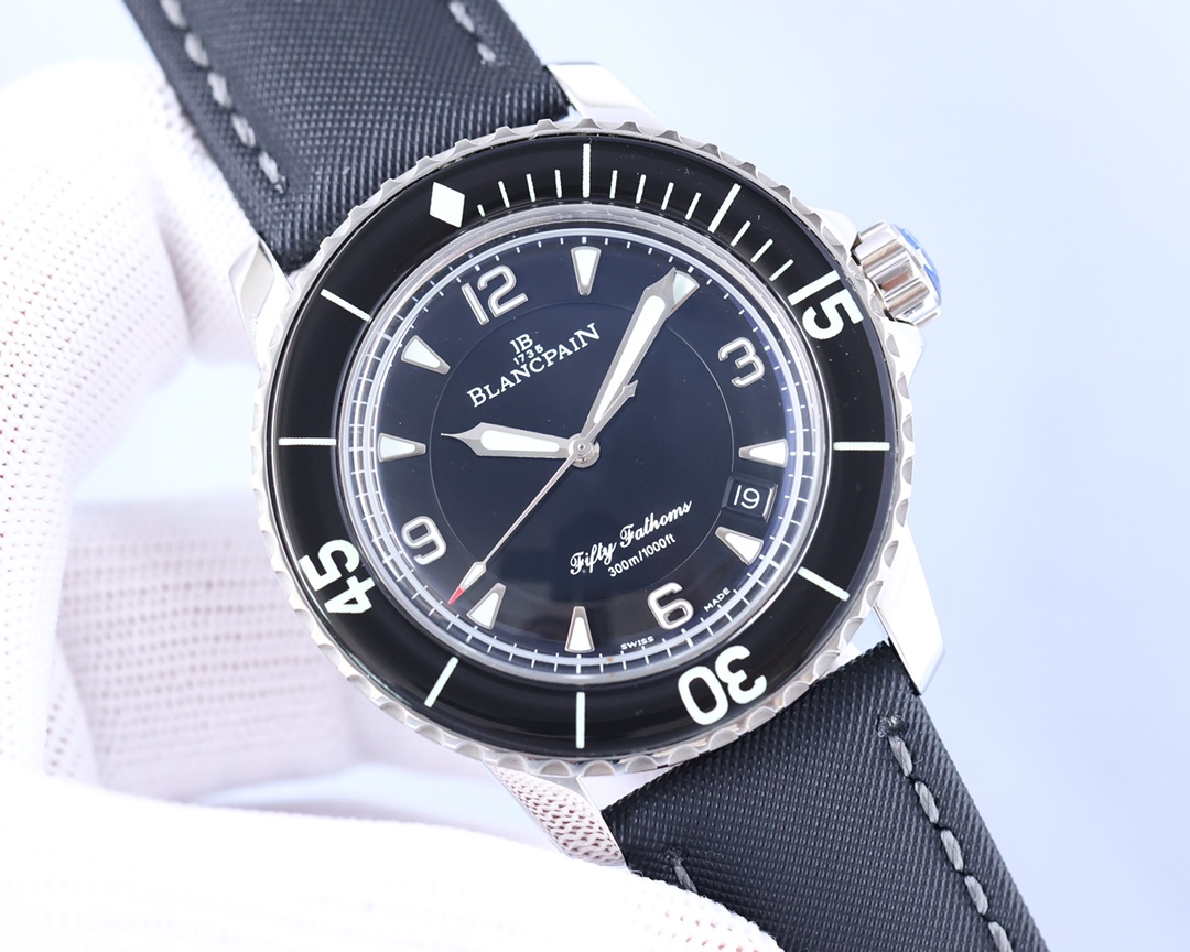 Blancpain - Fifty Quest Ultra-thin case with CNC engraved coin outer line process