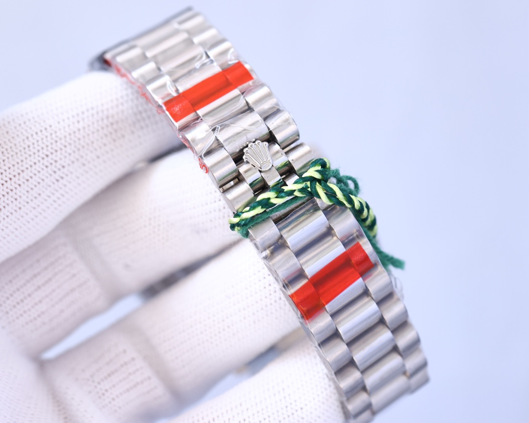 Rolex is equipped with a fully automatic 3135 imported mechanical movement